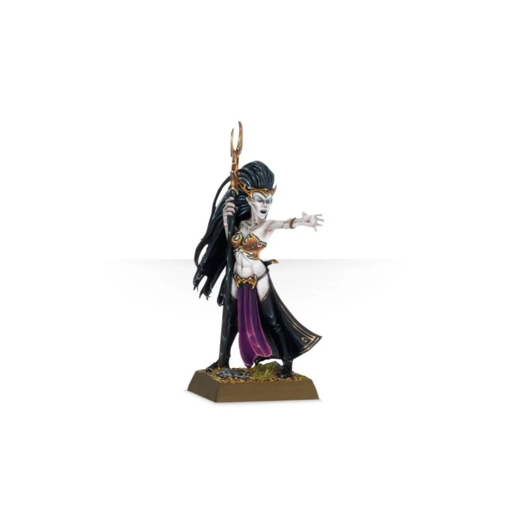 Games Workshop Cities Of Sigmar: Sorceress 3 Games Workshop Cities Of Sigmar: Sorceress